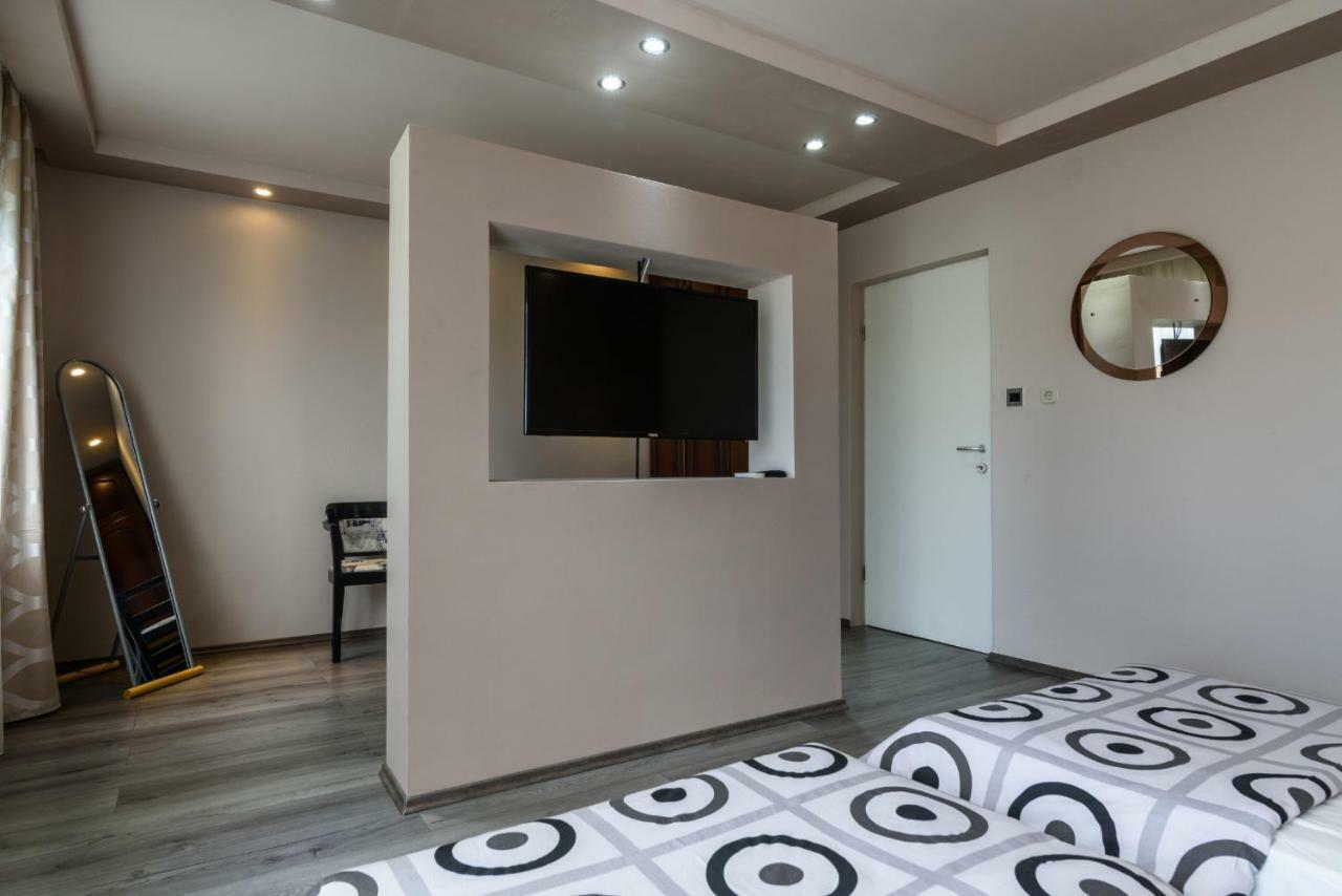 Apartments Lara - Split Croatia Bagian luar foto